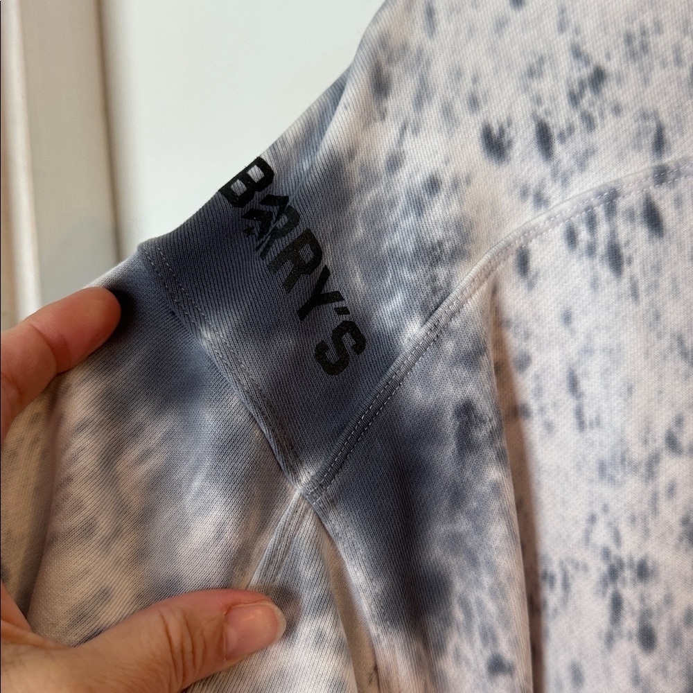 Lululemon Perfectly Oversized Crew Tie Dye in Marble Dye Classic Navy Size 4 - Picture 6 of 6